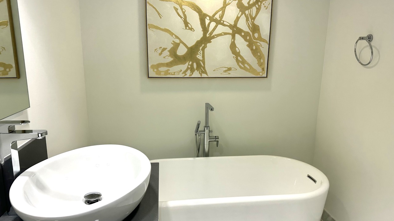 Photo of Bathroom in Bay Harbor Islands