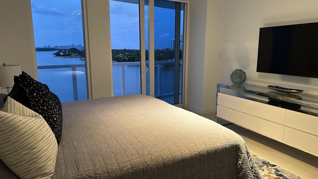 Photo of Bedroom in Bay Harbor Islands