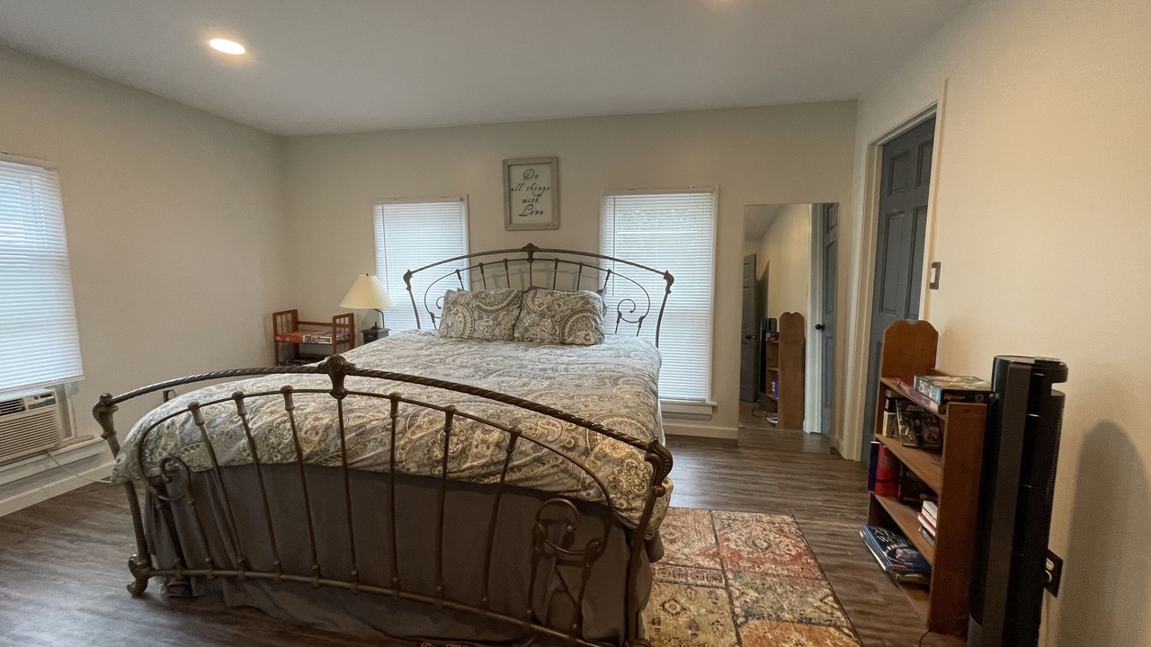 Photo of Bedroom in Village of Hagaman