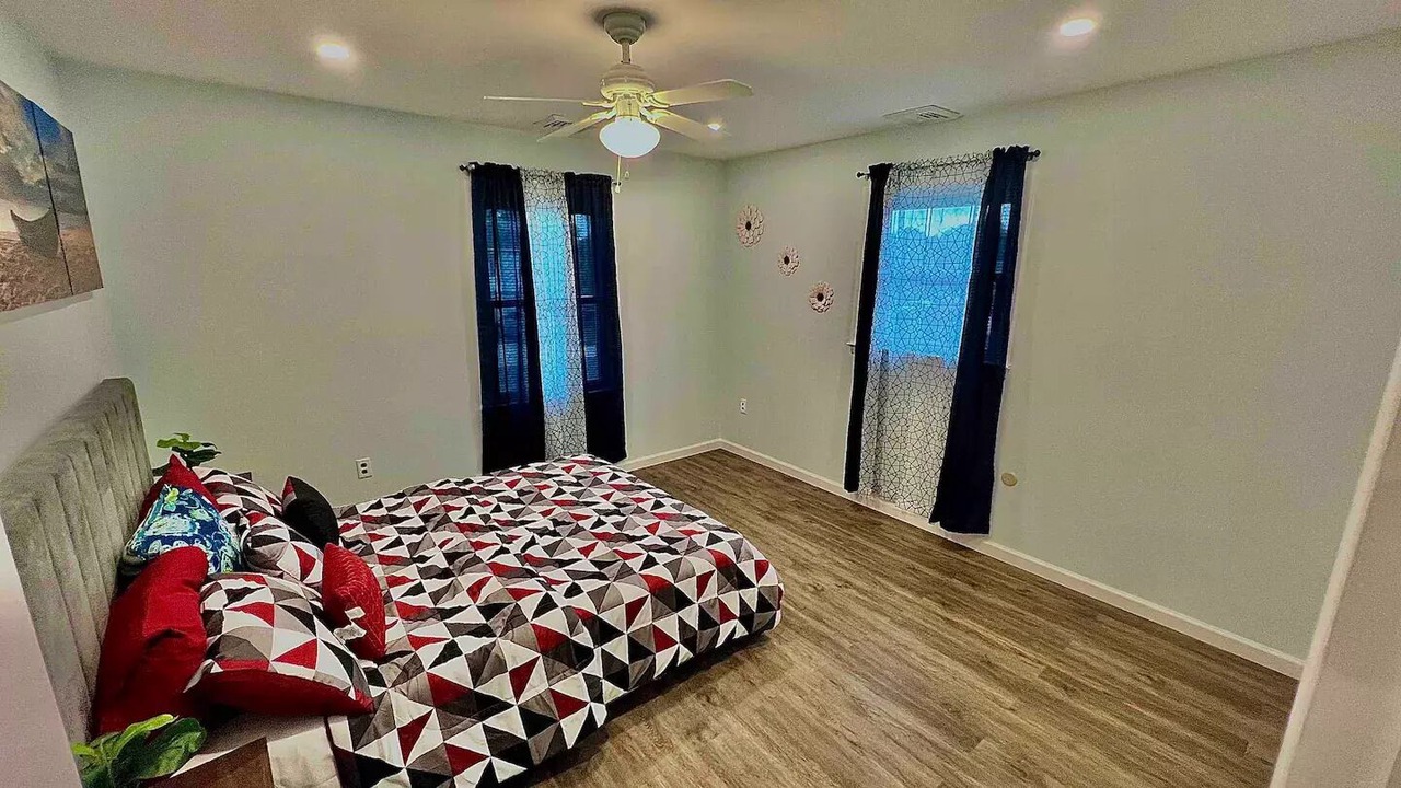 Photo of Bedroom in Town Bank