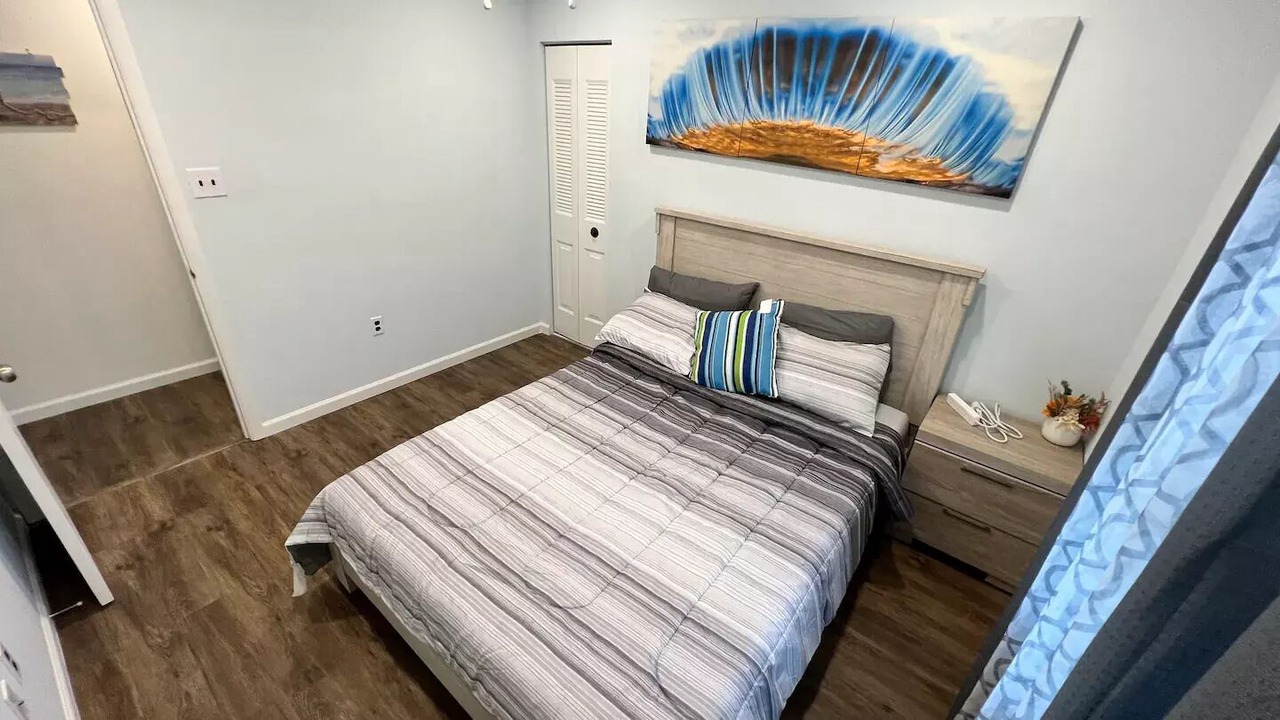 Photo of Bedroom in Town Bank