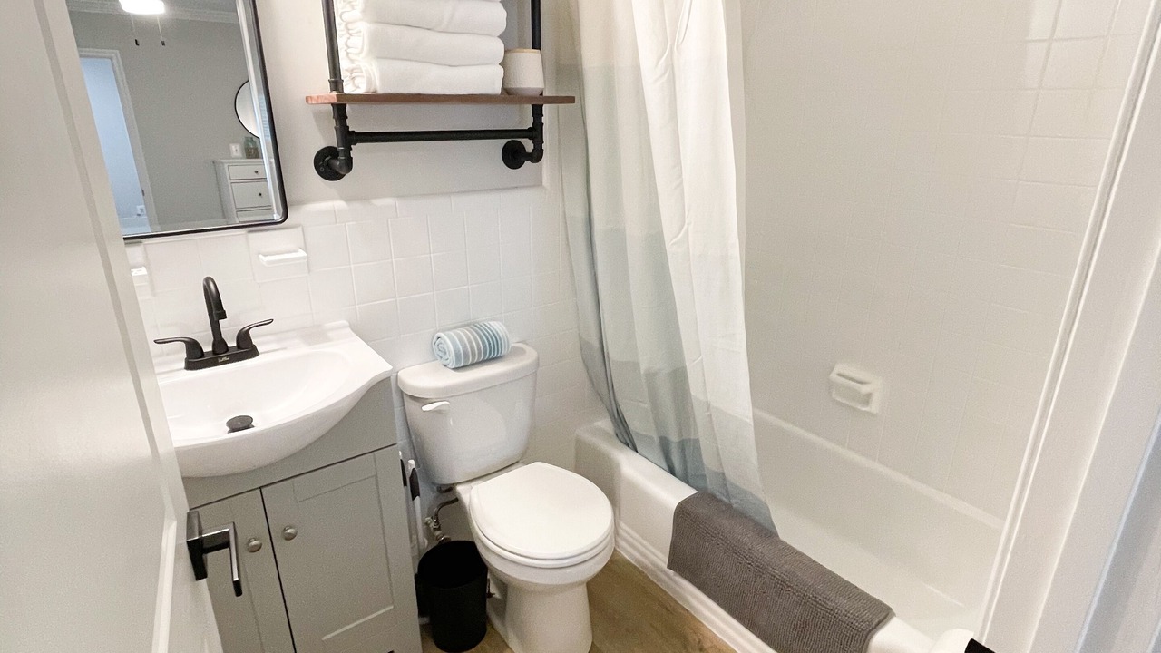 Photo of Bathroom in Leonardtown
