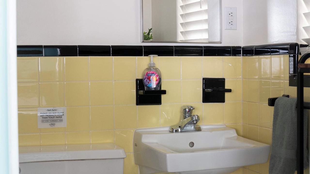 Photo of Bathroom in Jog Road