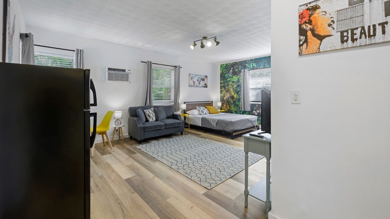 Photo of Bedroom in Poinsettia Heights