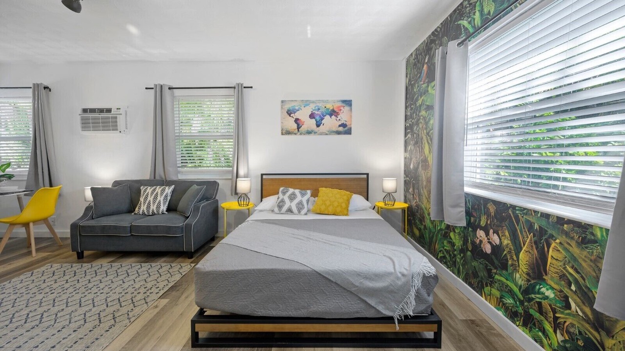 Photo of Bedroom in Poinsettia Heights