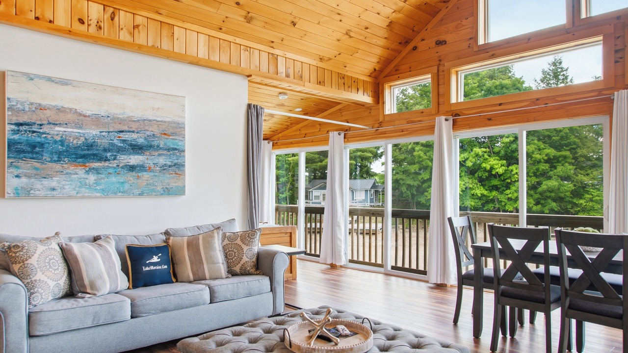 Photo of Livingroom in Hamilton