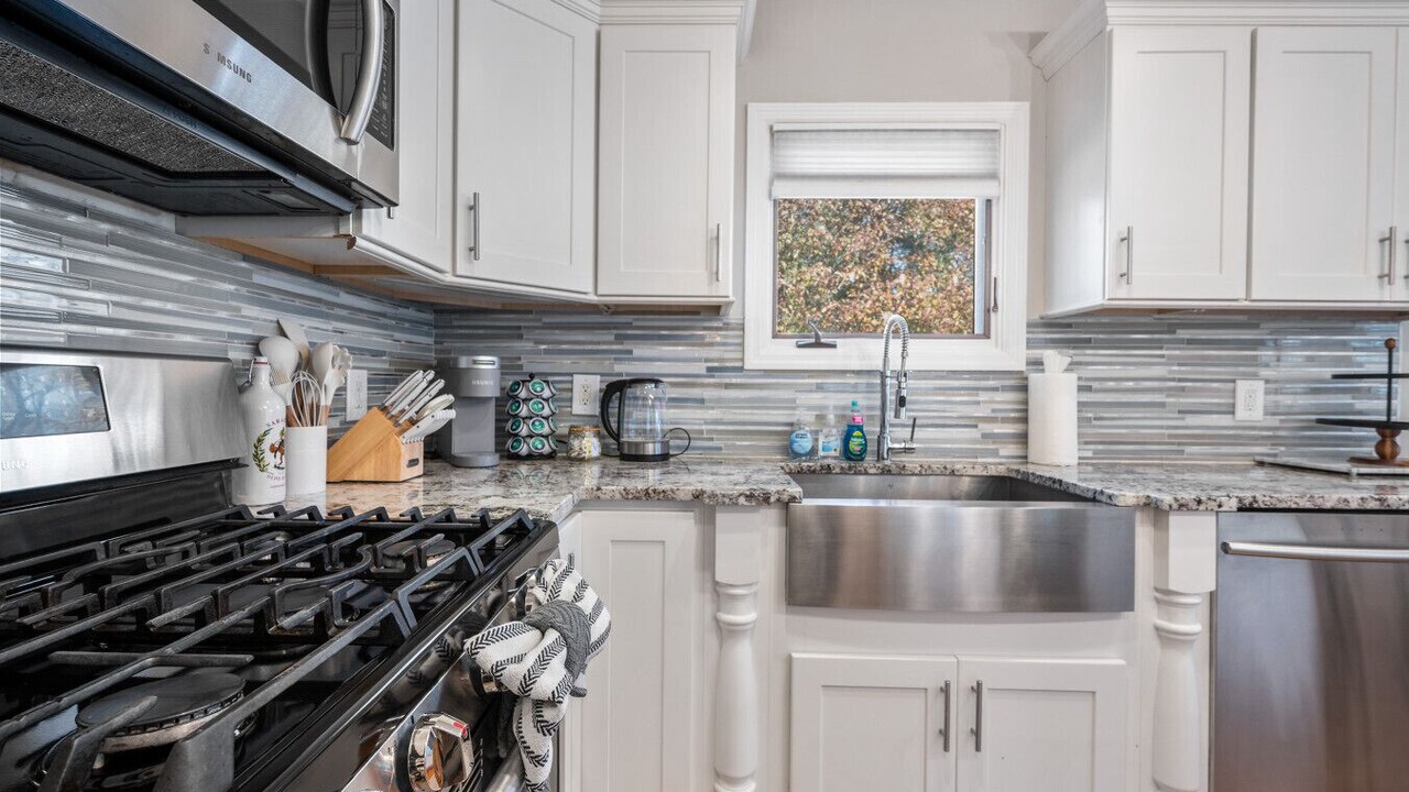 Photo of Kitchen in Swiftcurrent