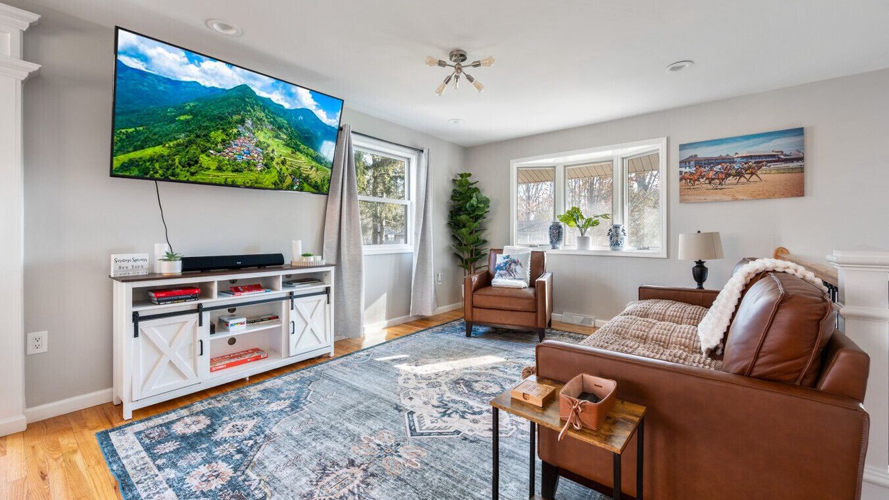 Photo of Livingroom in Swiftcurrent