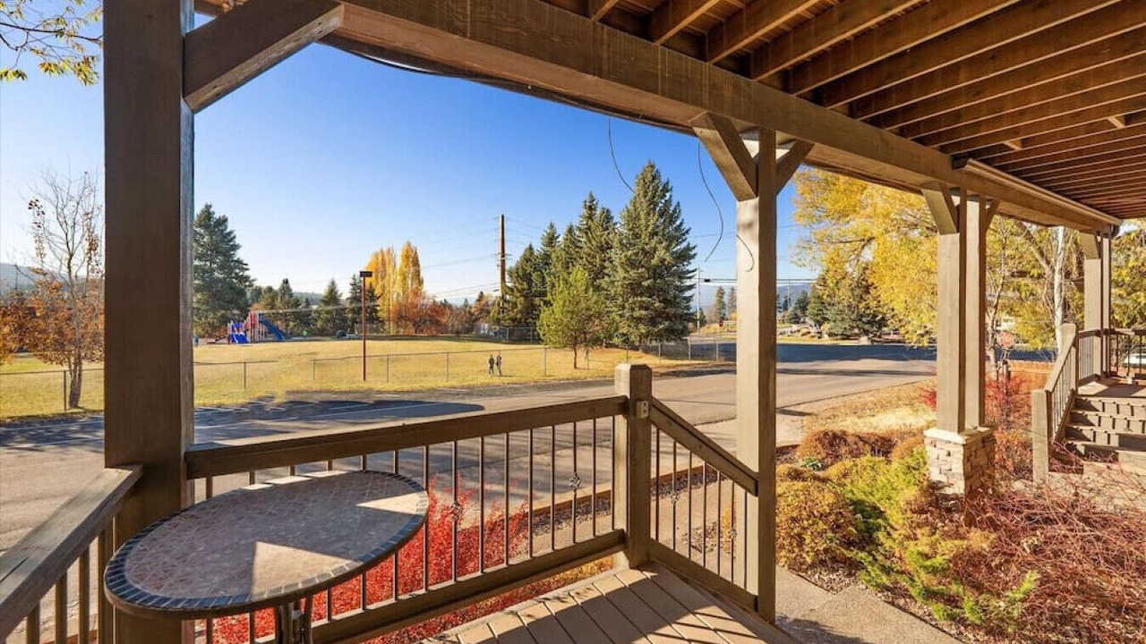 Photo of Patio Balcony in Bigfork