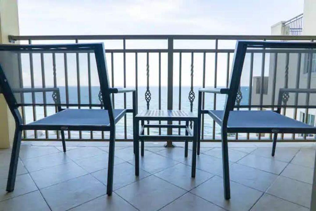 Photo of Patio Balcony in Central Beach