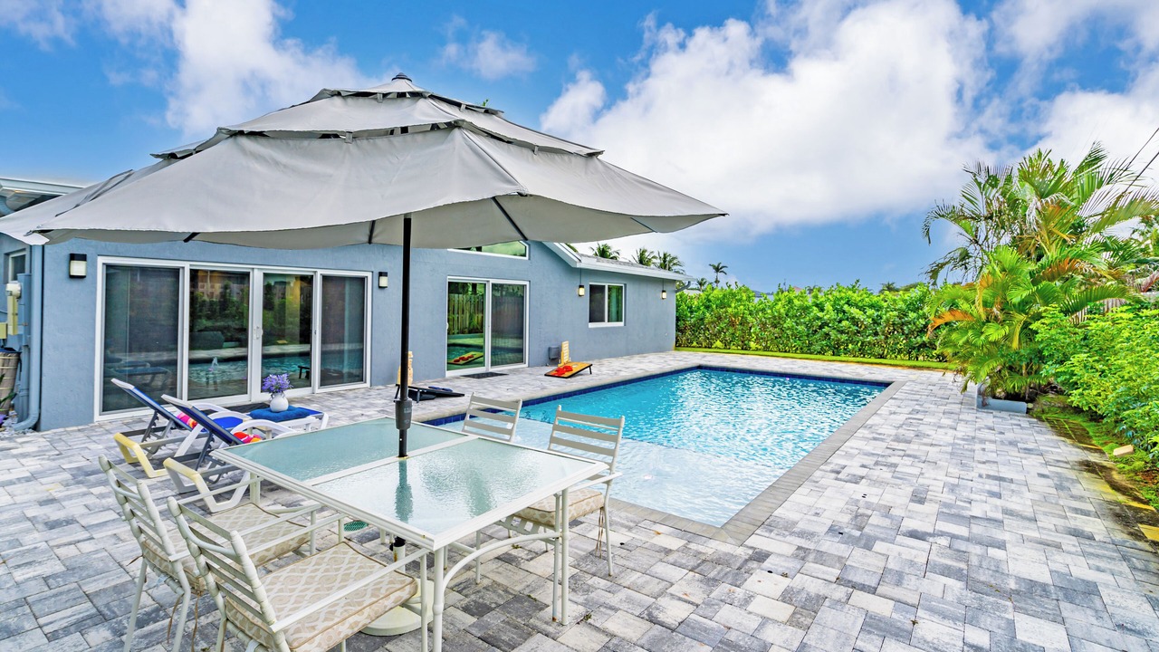 Photo of Outdoor in Gulf Stream