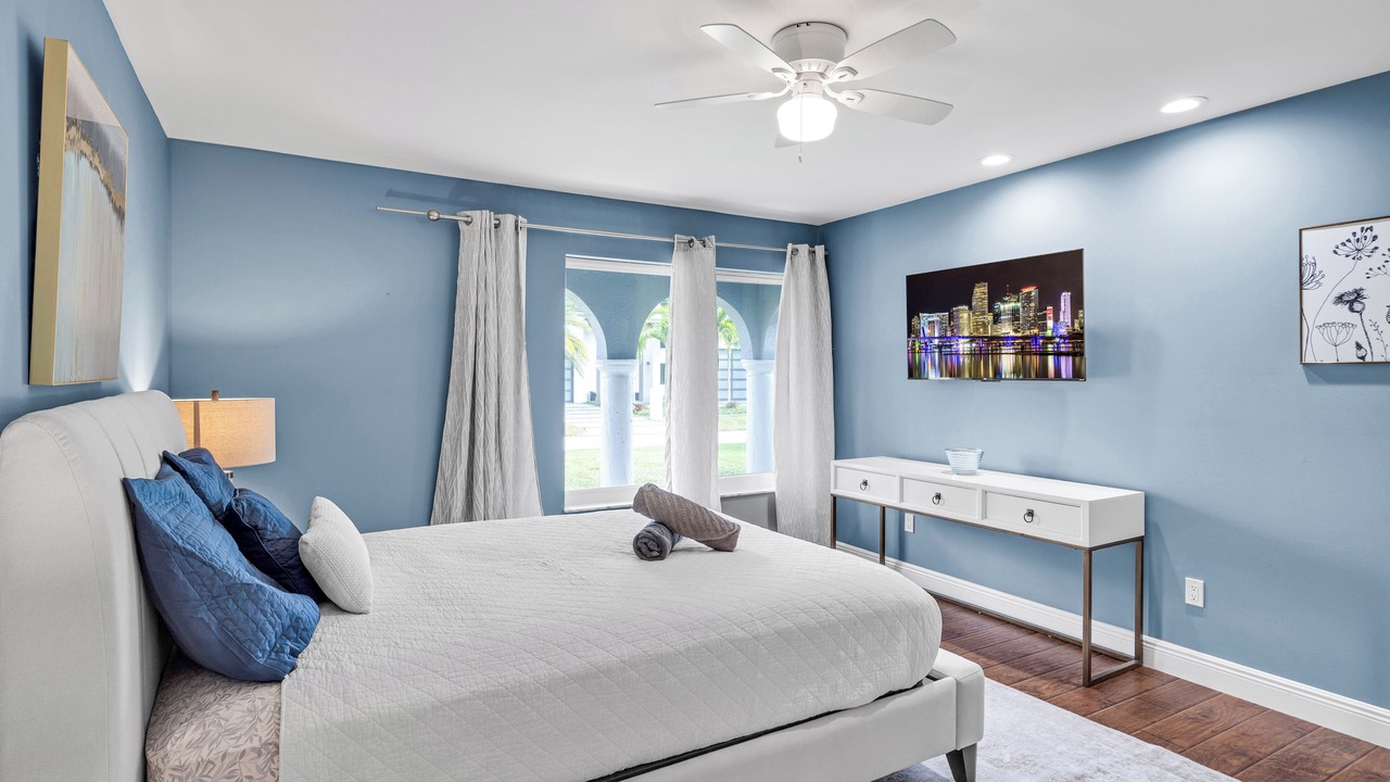 Photo of Bedroom in Gulf Stream