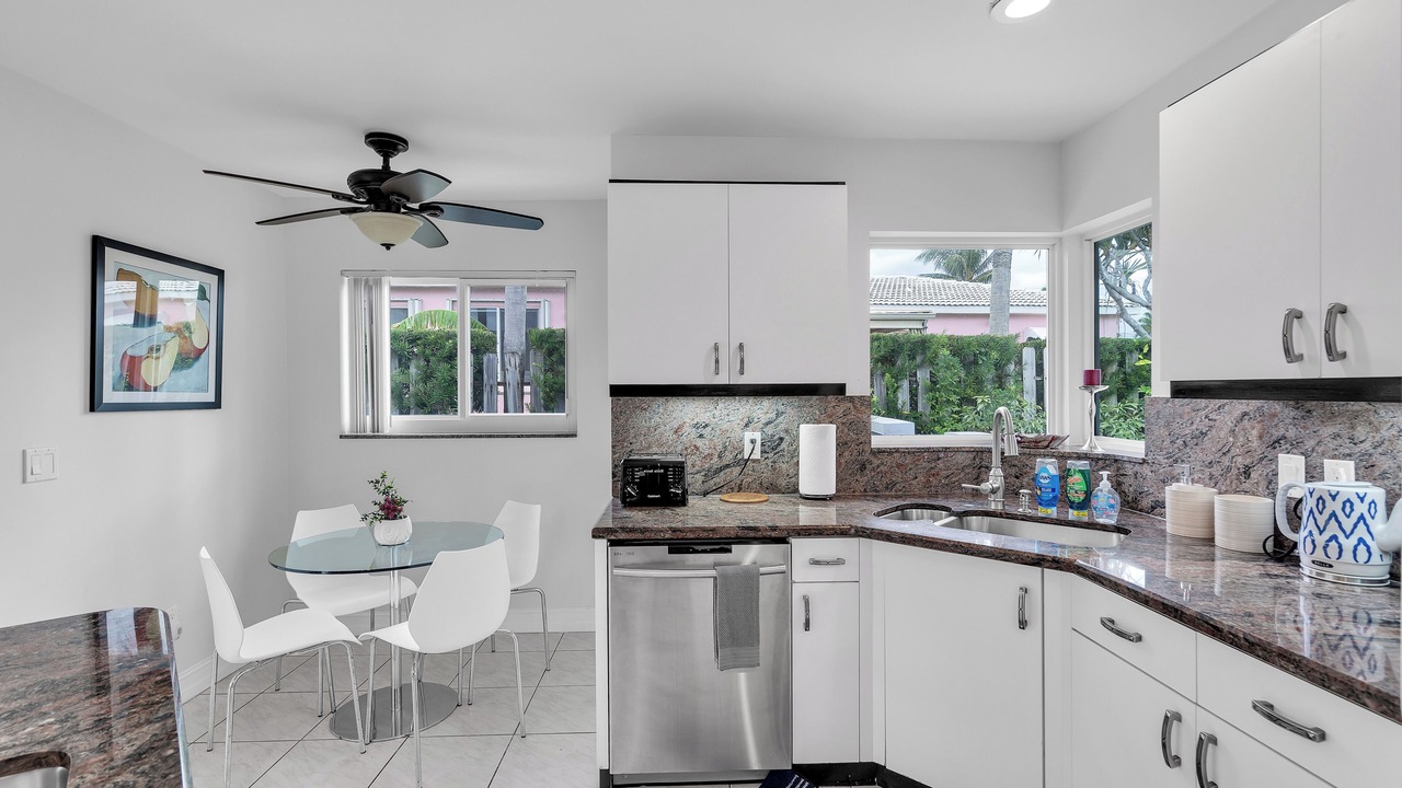 Photo of Kitchen in Gulf Stream