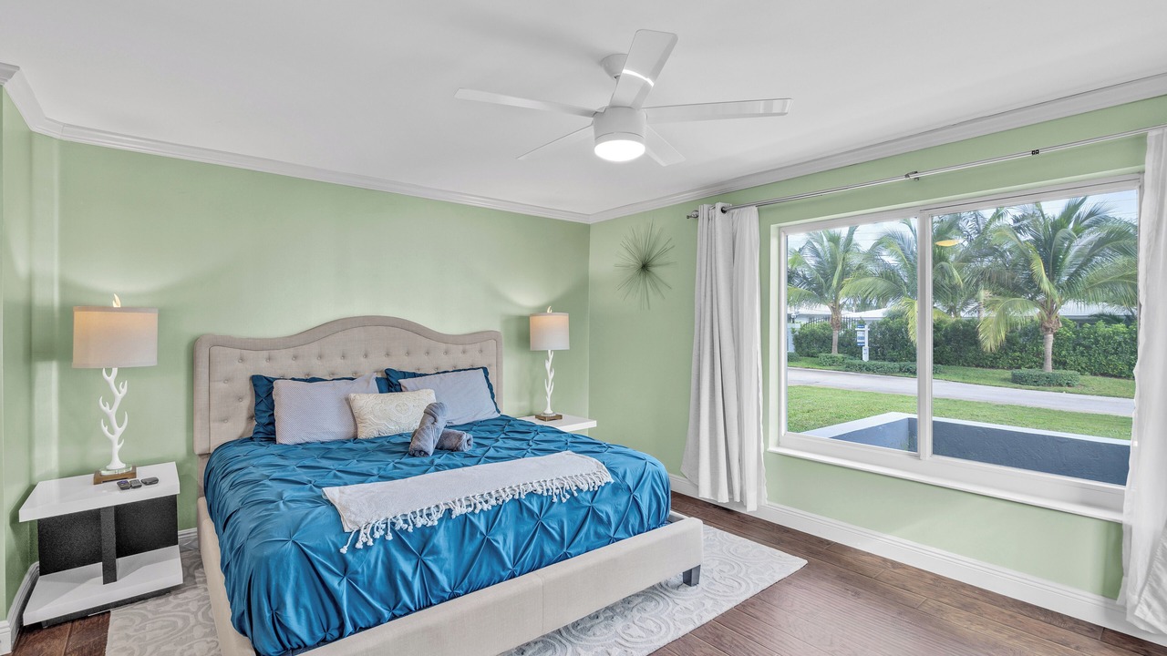 Photo of Bedroom in Gulf Stream