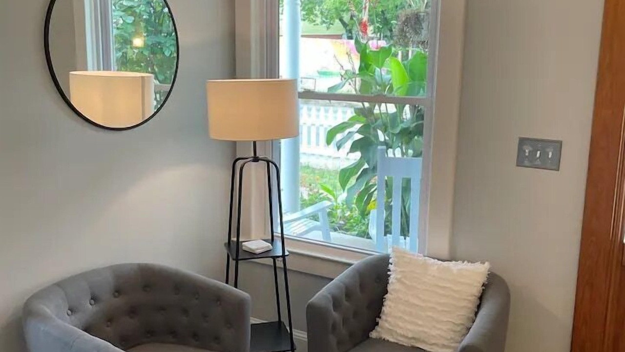 Photo of Livingroom in Belmont