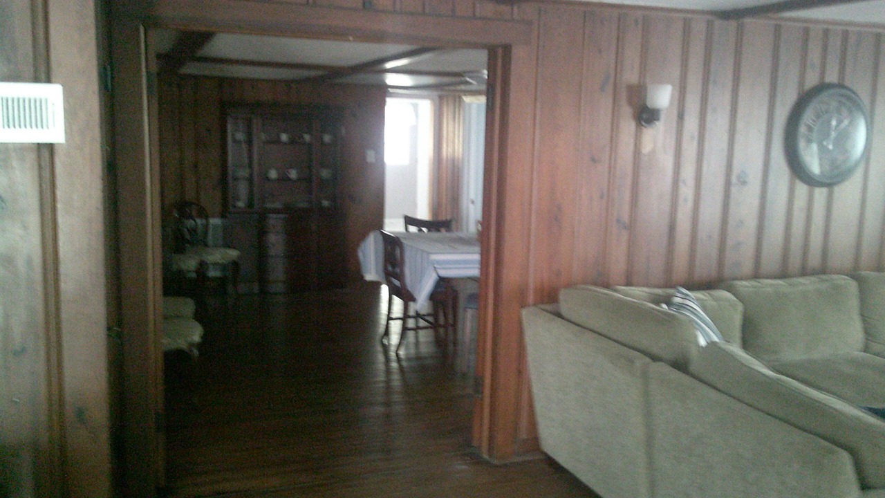 Photo of Livingroom in Willoughby Spit