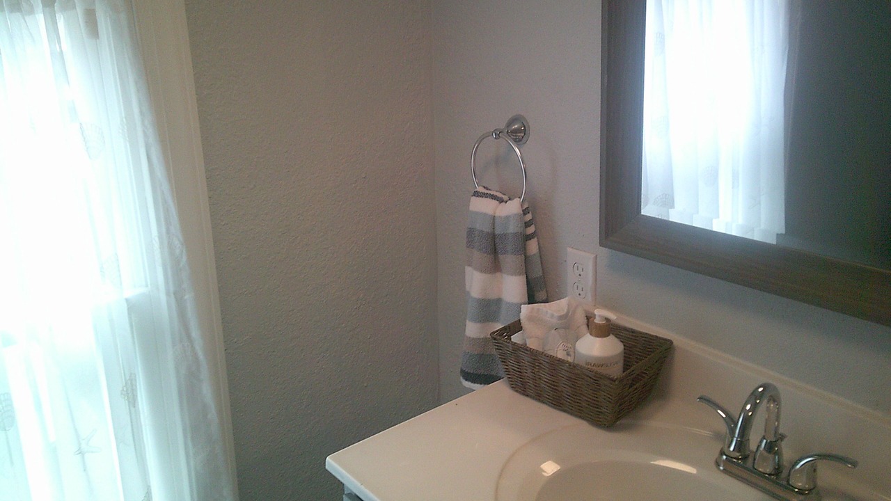 Photo of Bathroom in Willoughby Spit