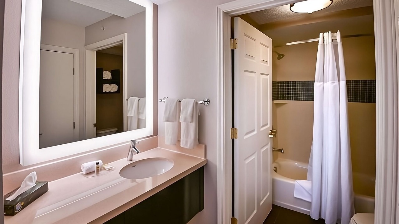 Photo of Bathroom in Plantation