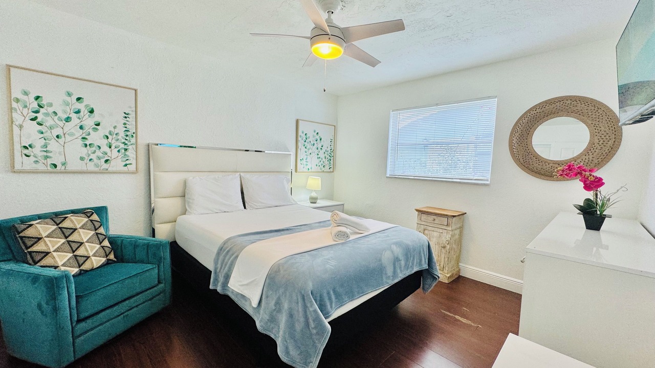 Photo of Bedroom in Sunrise