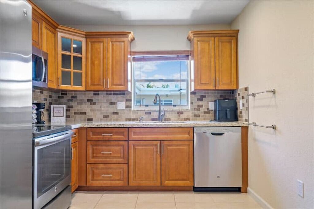Photo of Kitchen in Hollywood South Central Beach