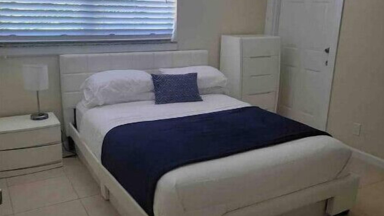 Photo of Bedroom in Hollywood South Central Beach