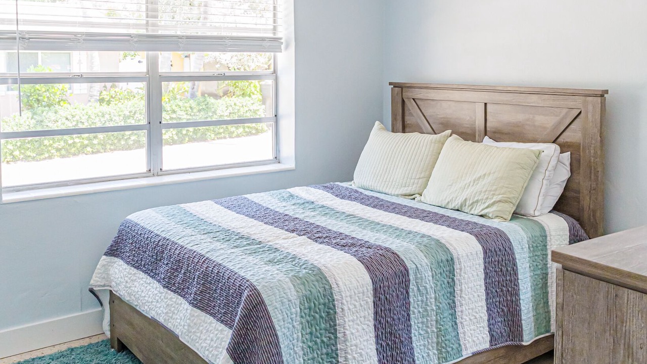 Photo of Bedroom in Briny Breezes