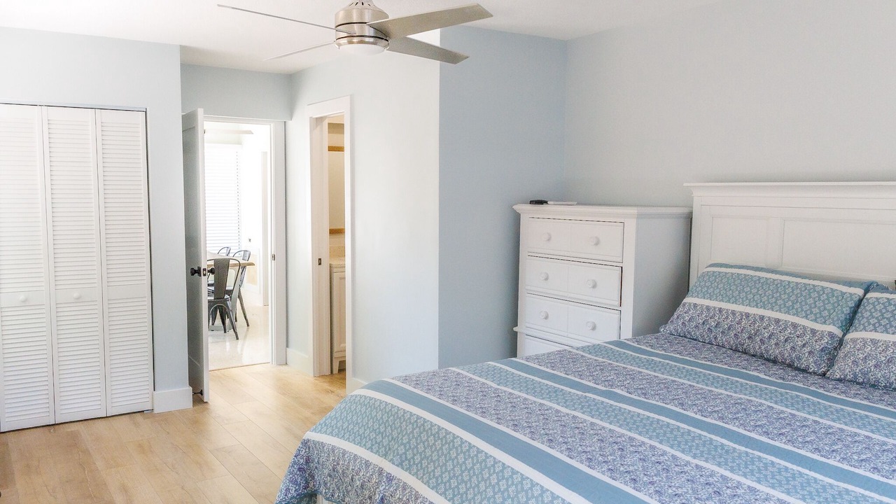 Photo of Bedroom in Briny Breezes