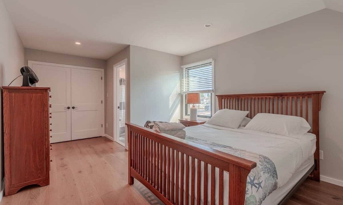 Photo of Bedroom in Village Green