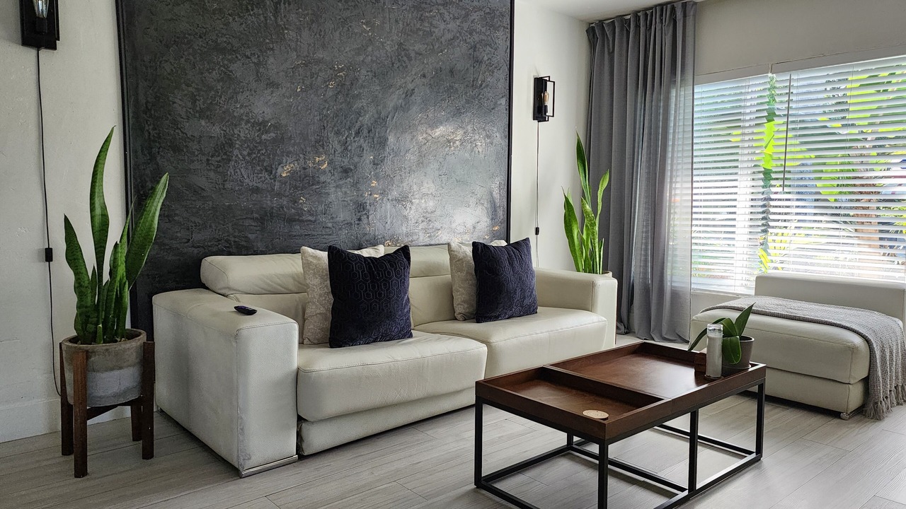 Photo of Livingroom in Central Fort Lauderdale