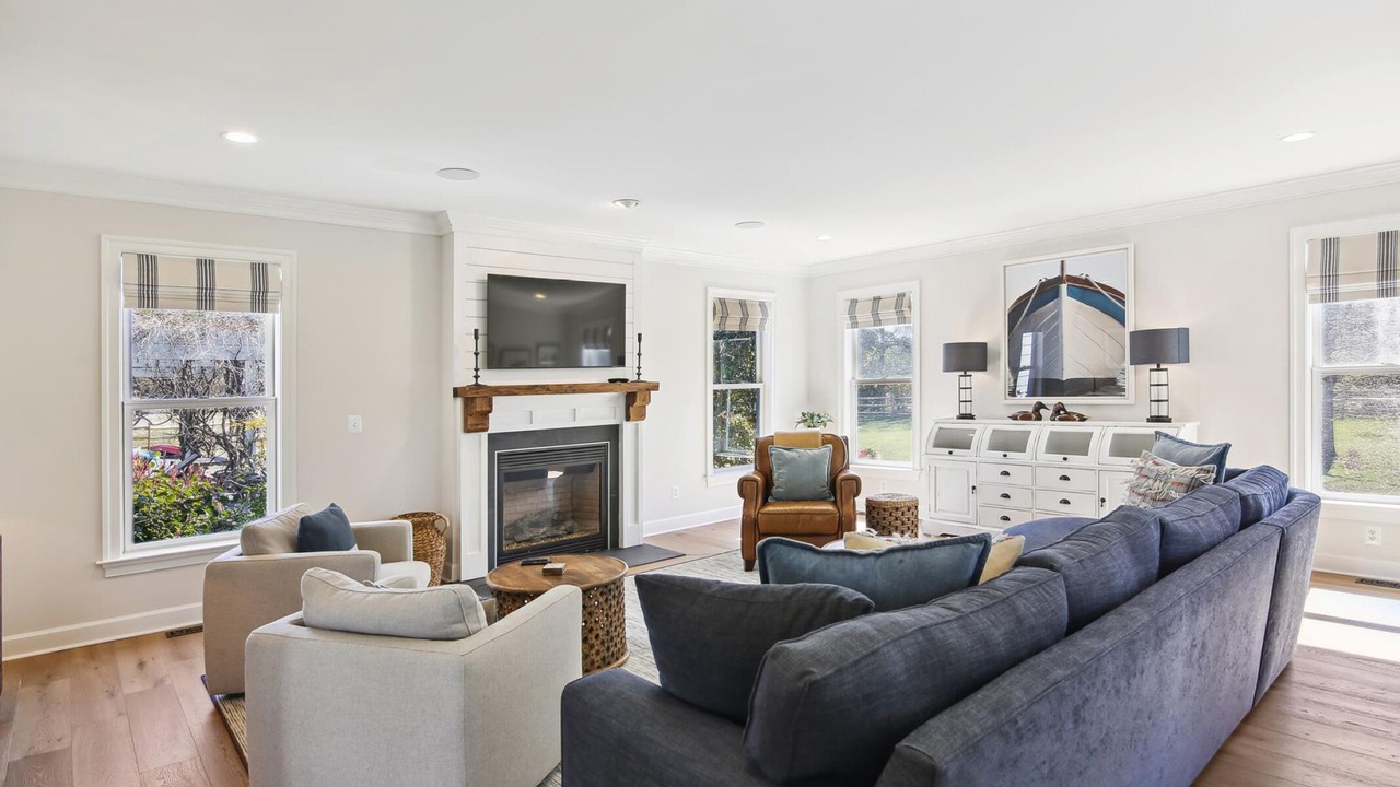 Photo of Livingroom in St. Michaels