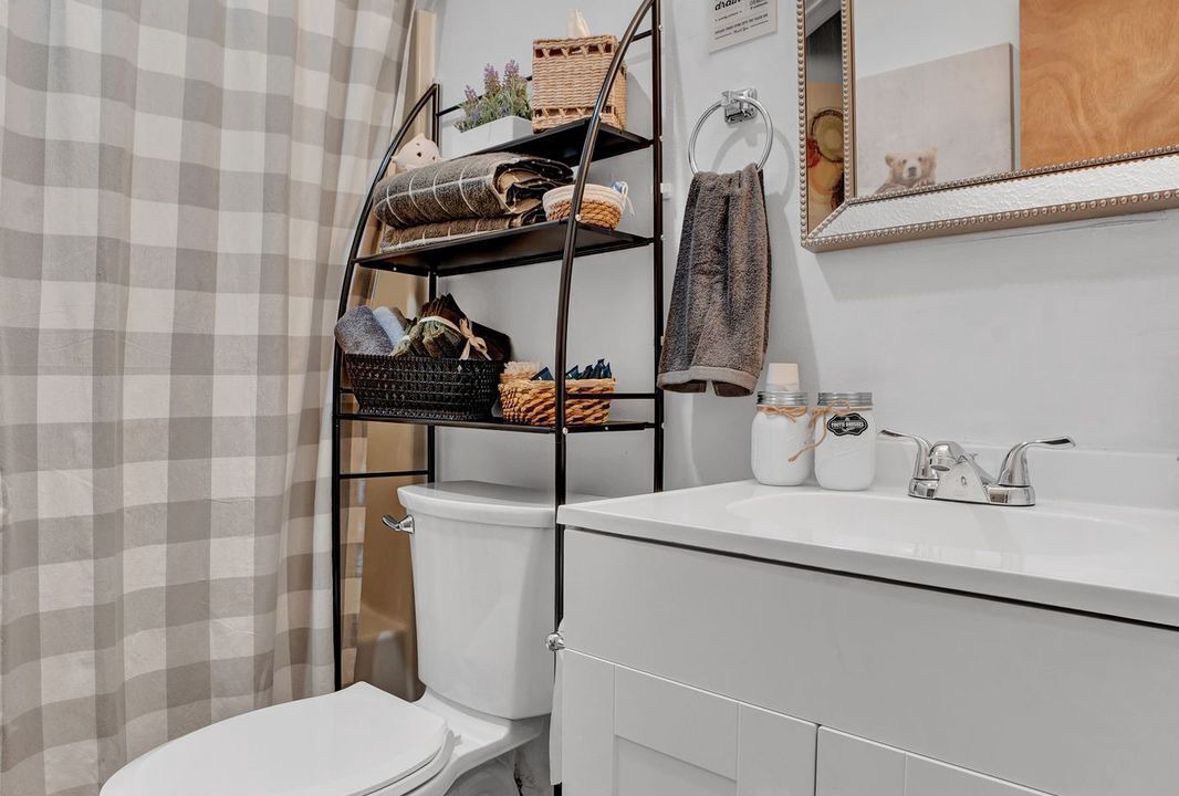 Photo of Bathroom in Long Pond