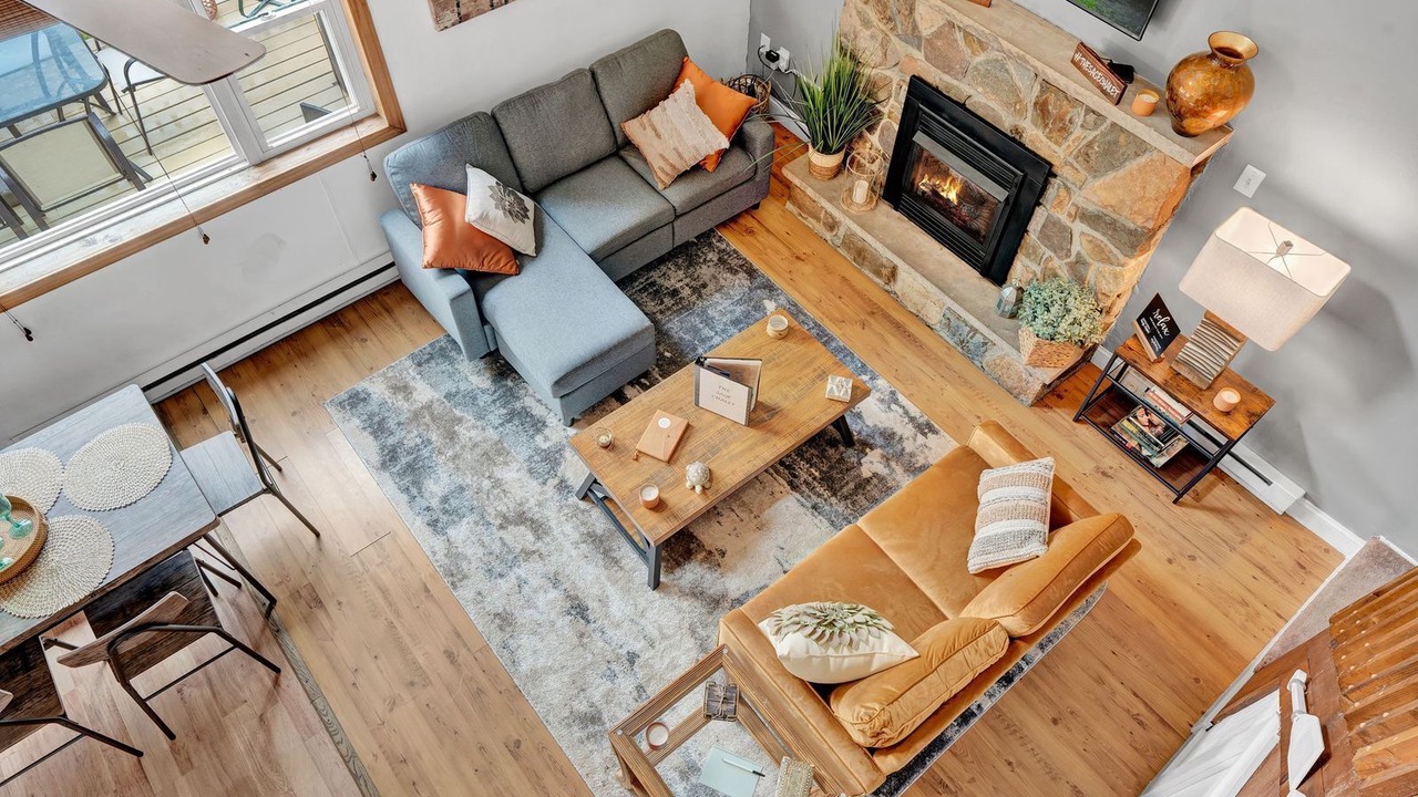 Photo of Livingroom in Long Pond
