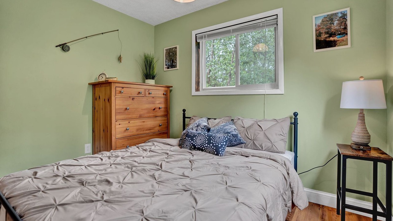 Photo of Bedroom in Long Pond