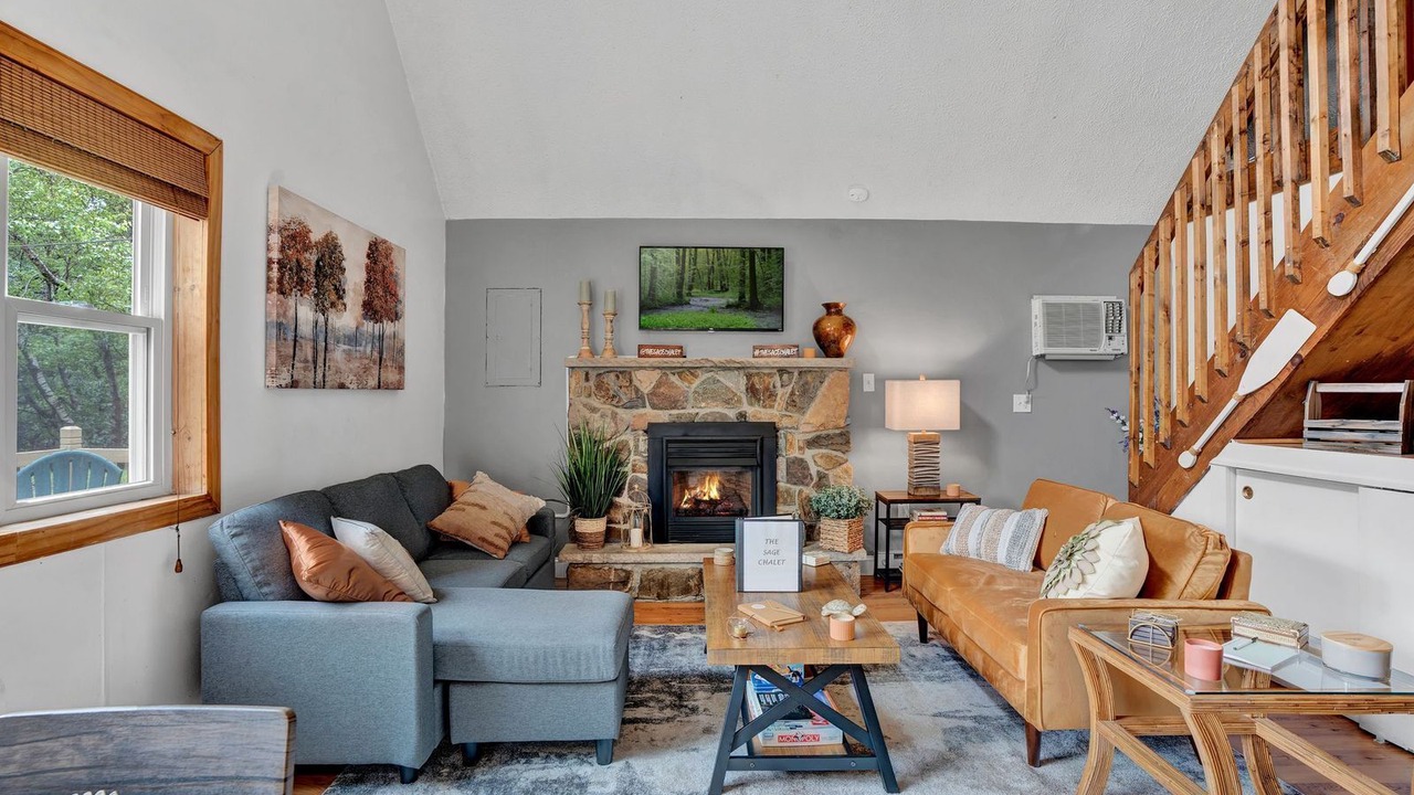 Photo of Livingroom in Long Pond