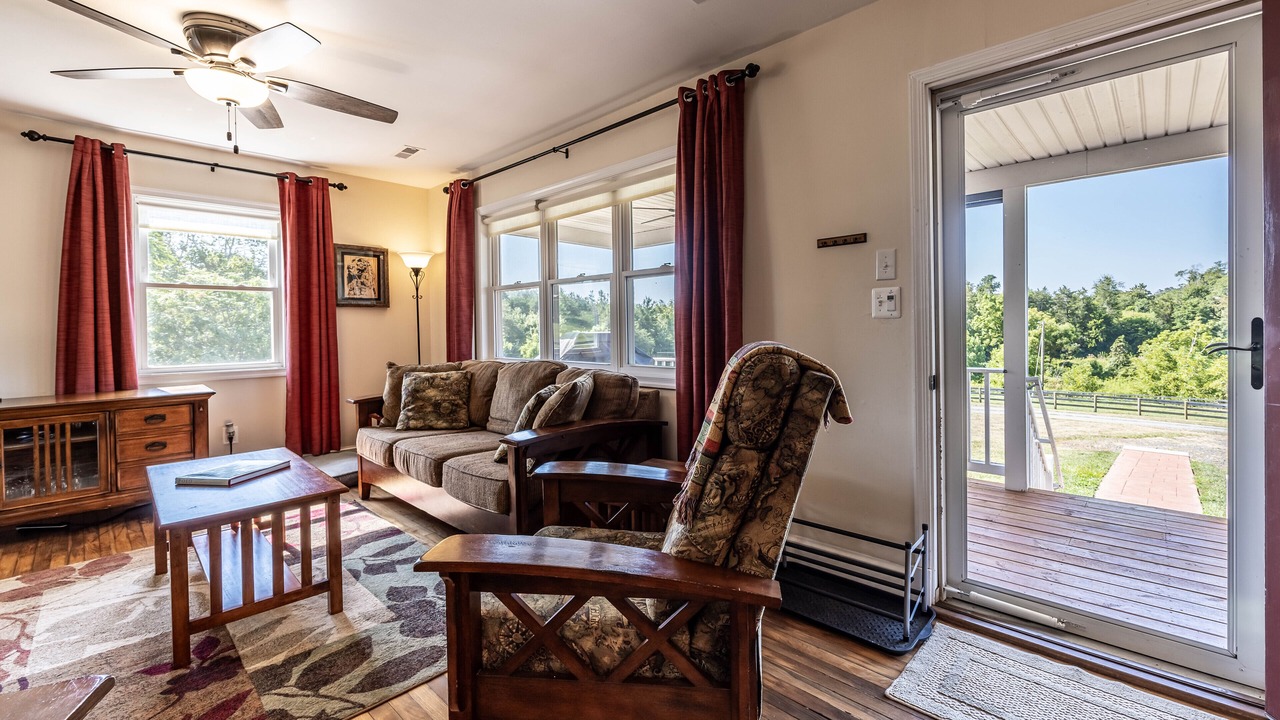 Photo of Livingroom in Pratts