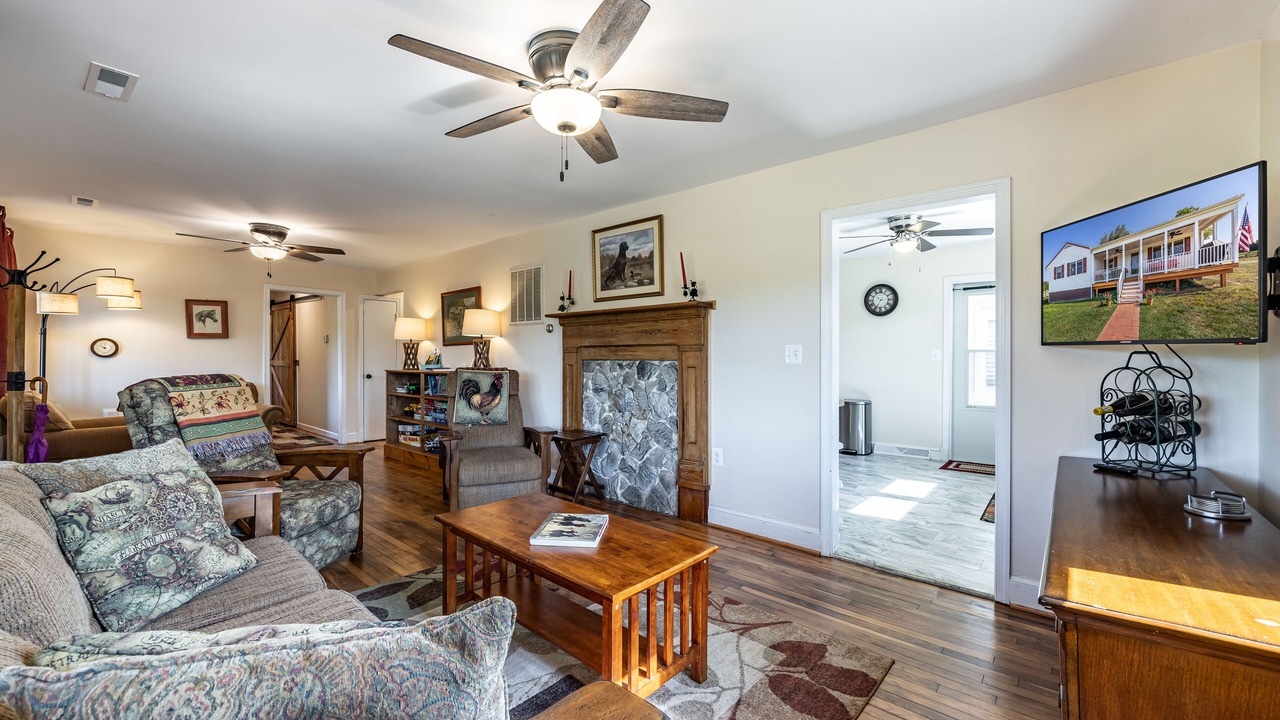 Photo of Livingroom in Pratts