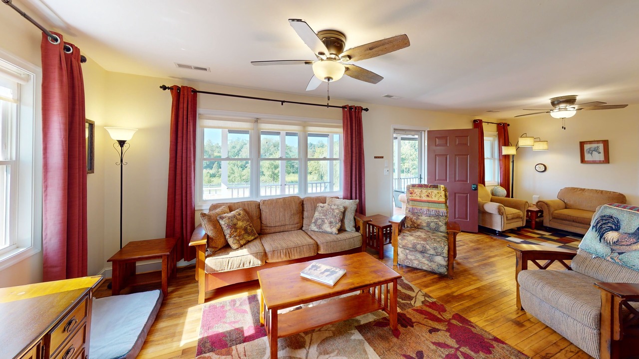 Photo of Livingroom in Pratts