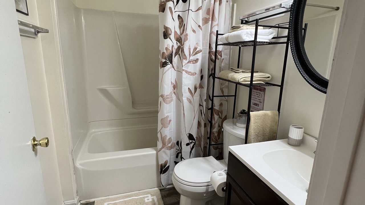 Photo of Bathroom in Lusby