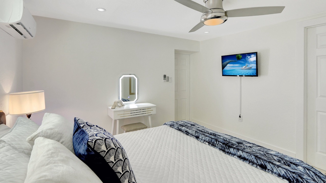 Photo of Bedroom in Miami Gardens