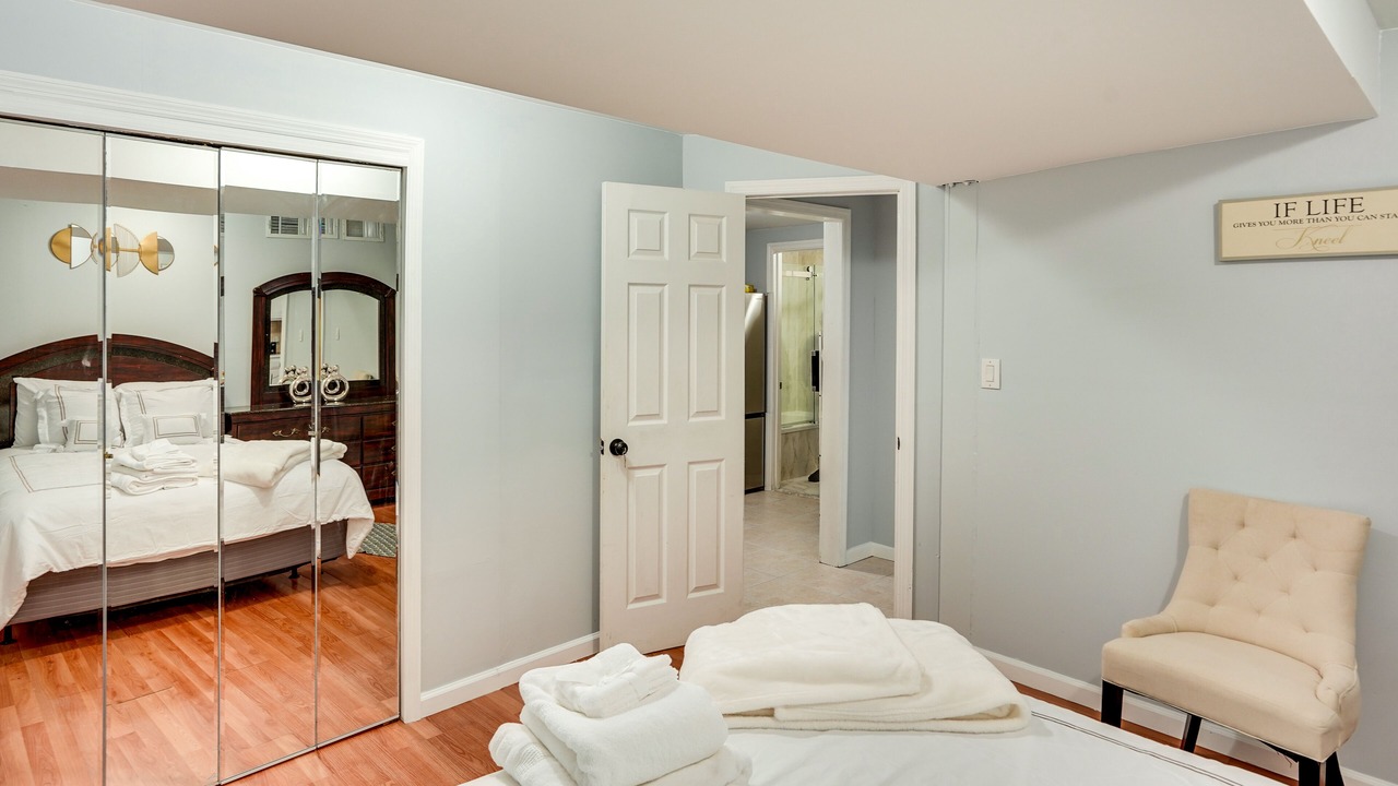 Photo of Bedroom in Loudonville