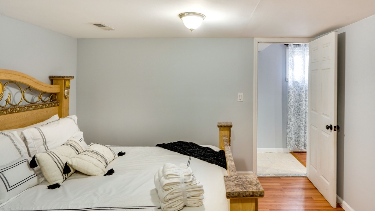 Photo of Bedroom in Loudonville