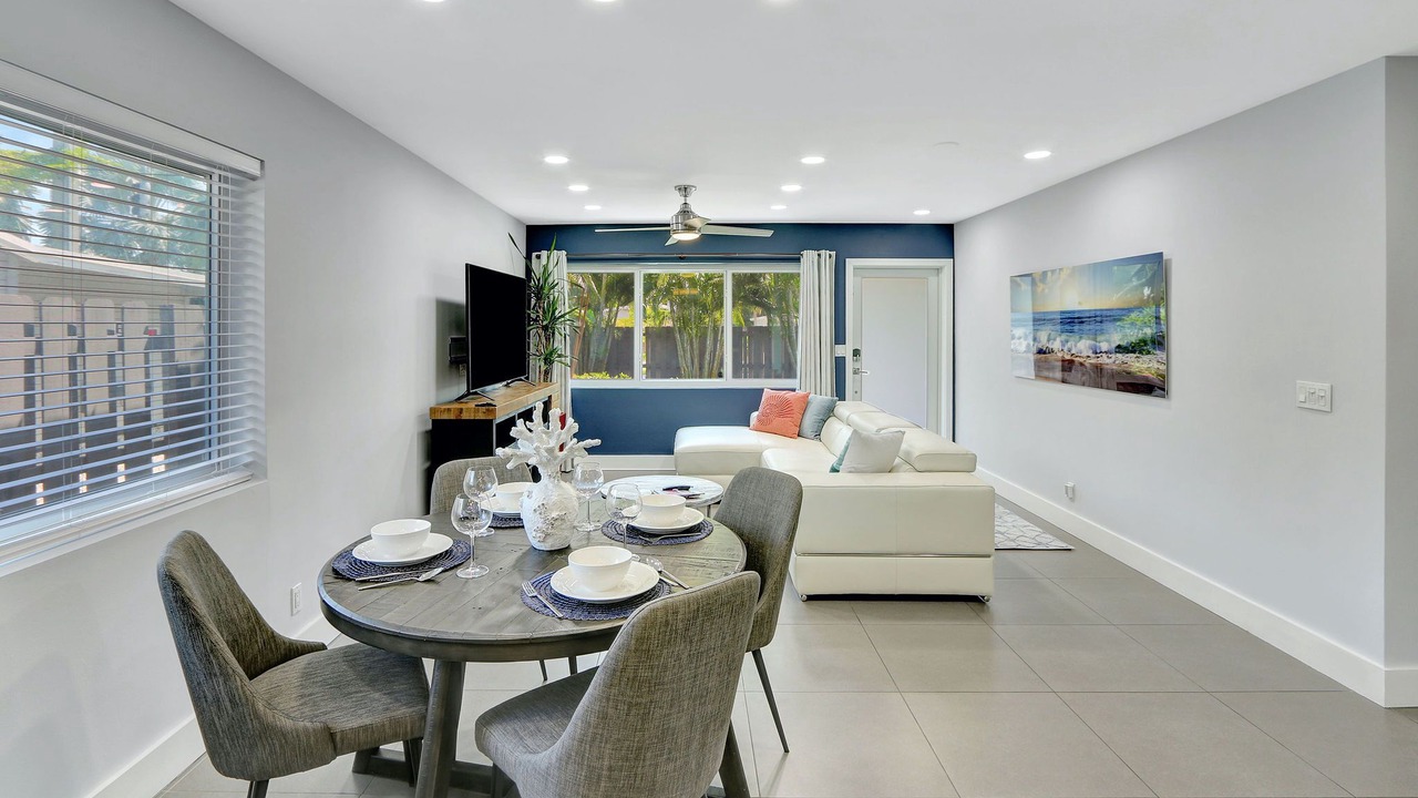 Photo of Others in Poinsettia Heights