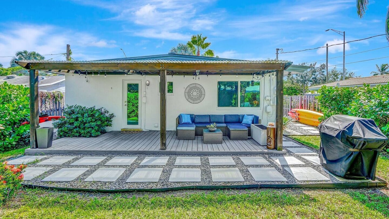 Photo of Patio Balcony in Poinsettia Heights
