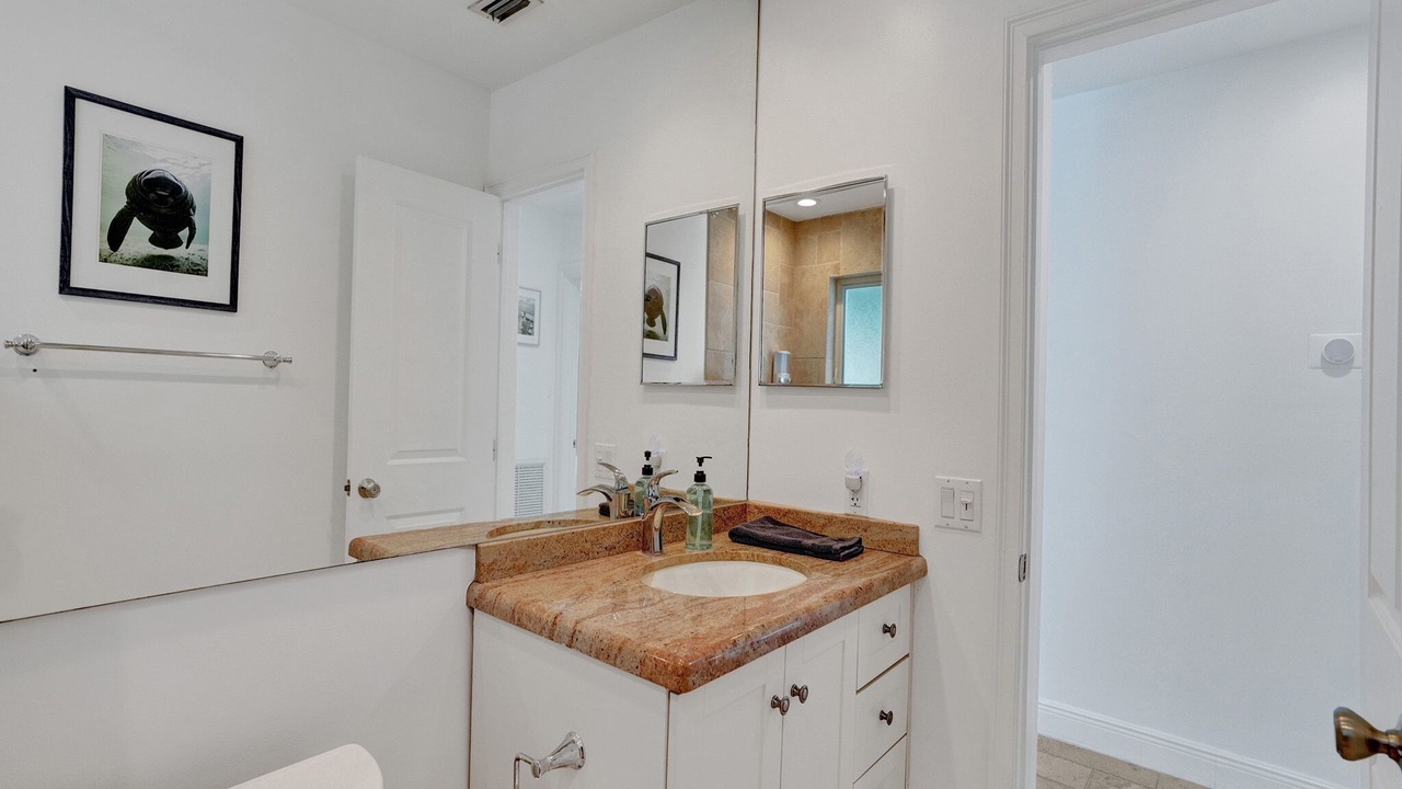 Photo of Bathroom in Imperial Point