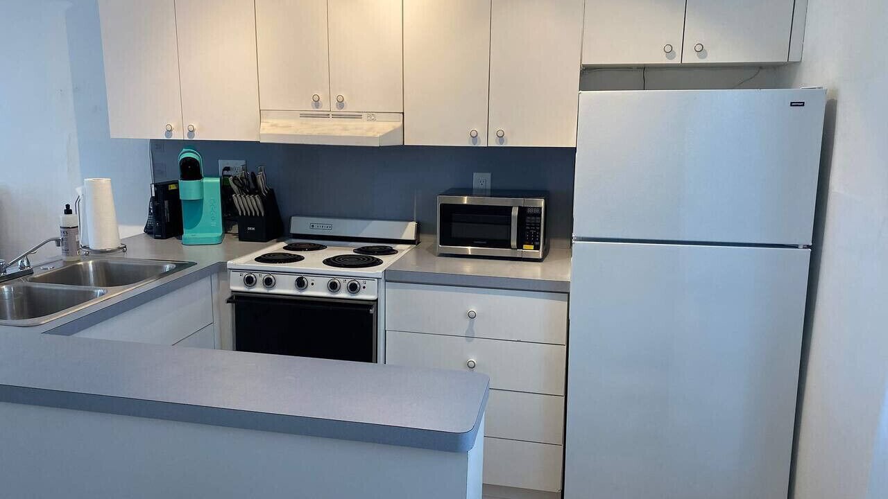 Photo of Kitchen in Hollywood South Central Beach