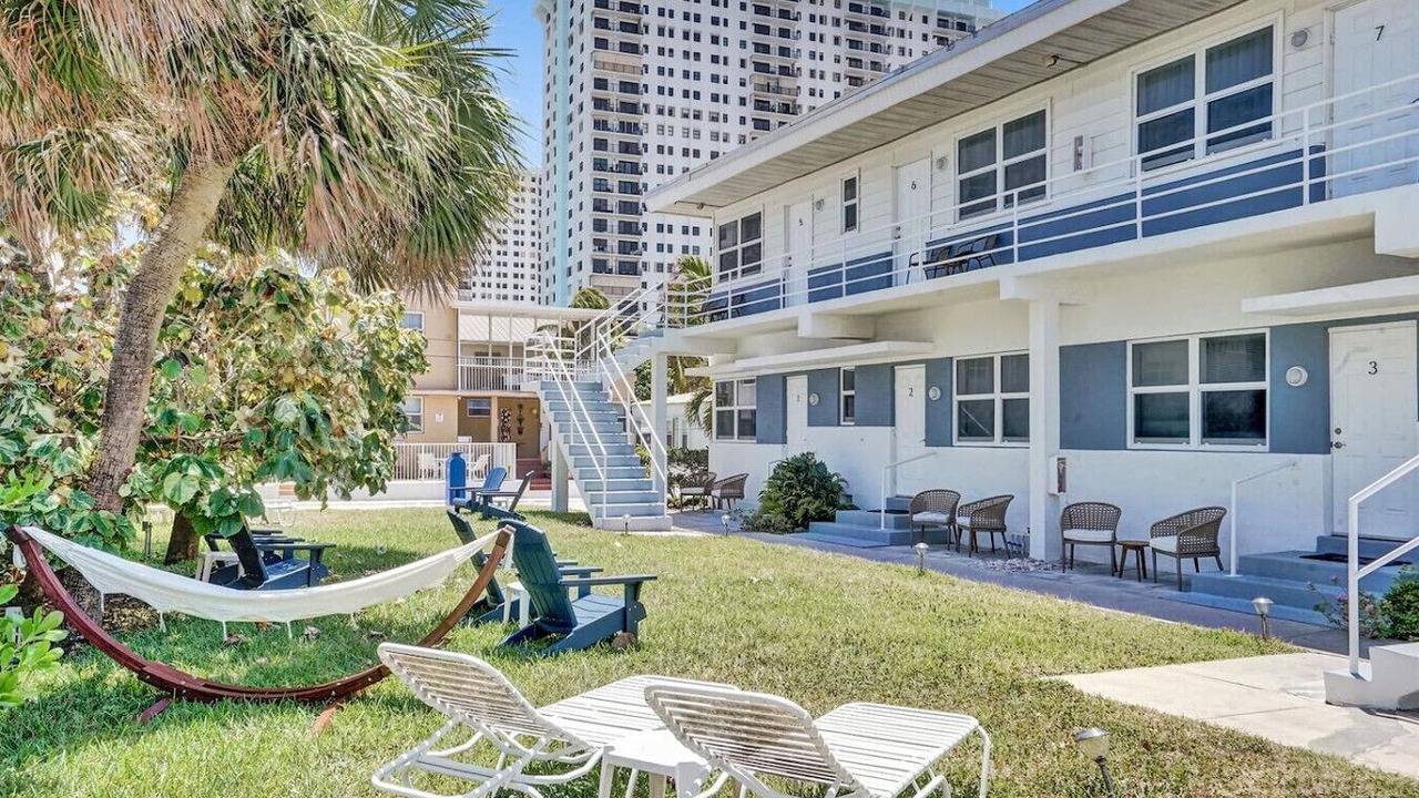 Photo of Patio Balcony in Hollywood South Central Beach