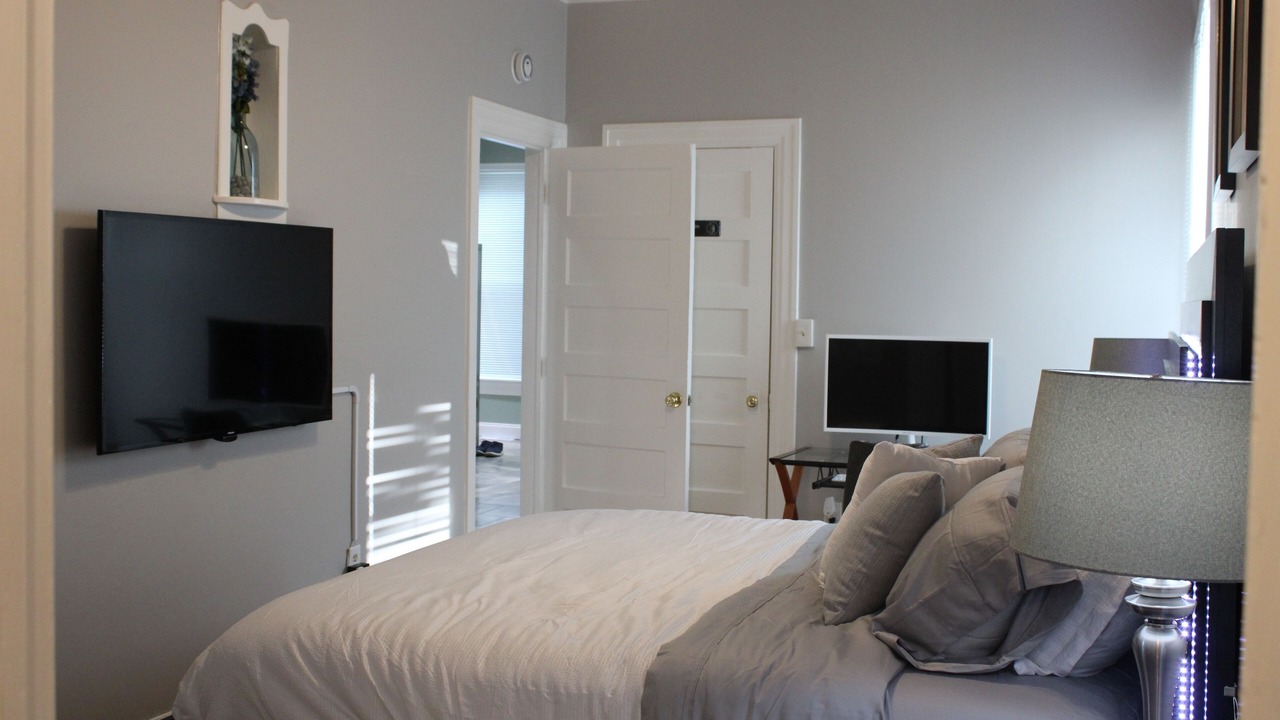Photo of Bedroom in Watervliet