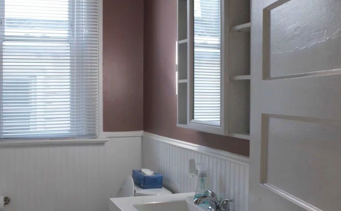 Photo of Bathroom in Watervliet