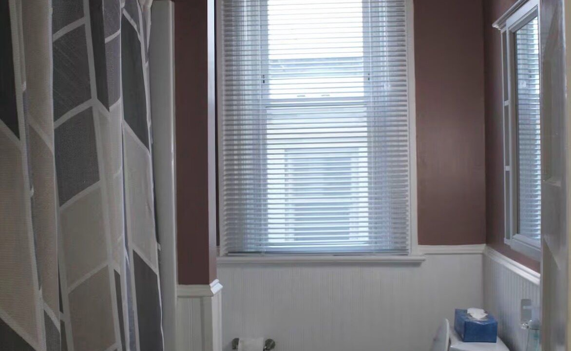 Photo of Bathroom in Watervliet