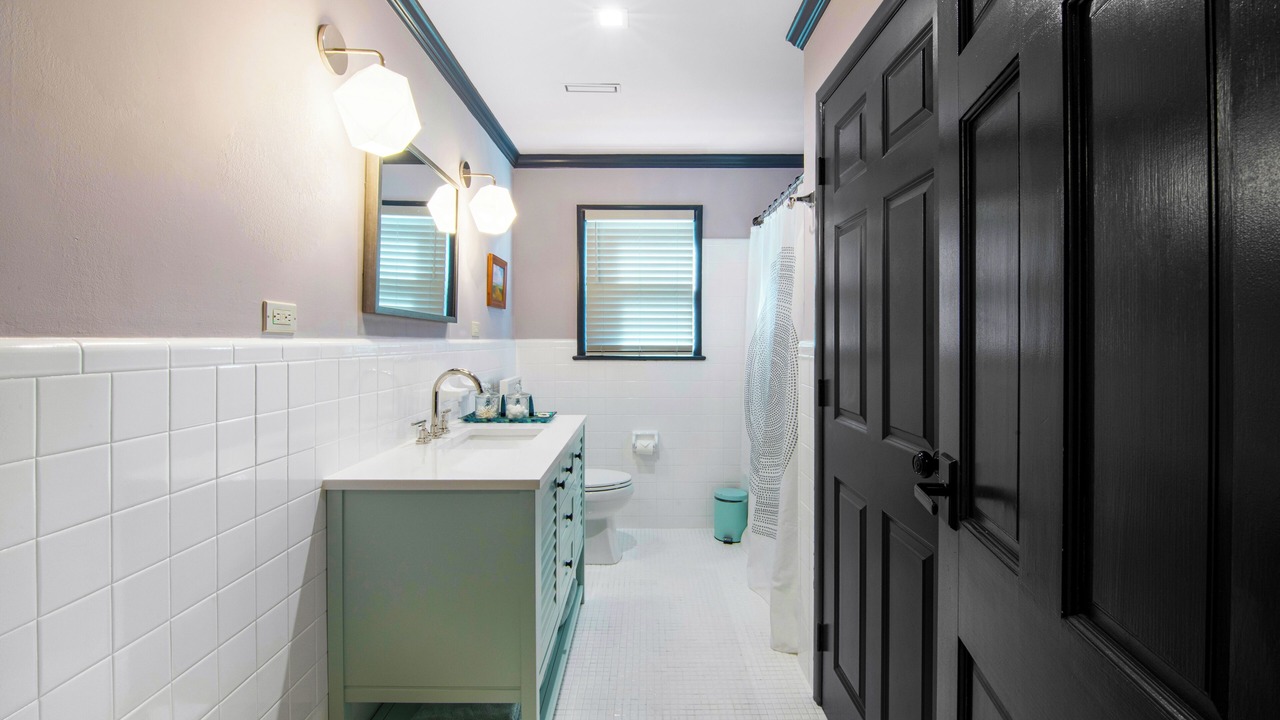 Photo of Bathroom in Cape May Court House